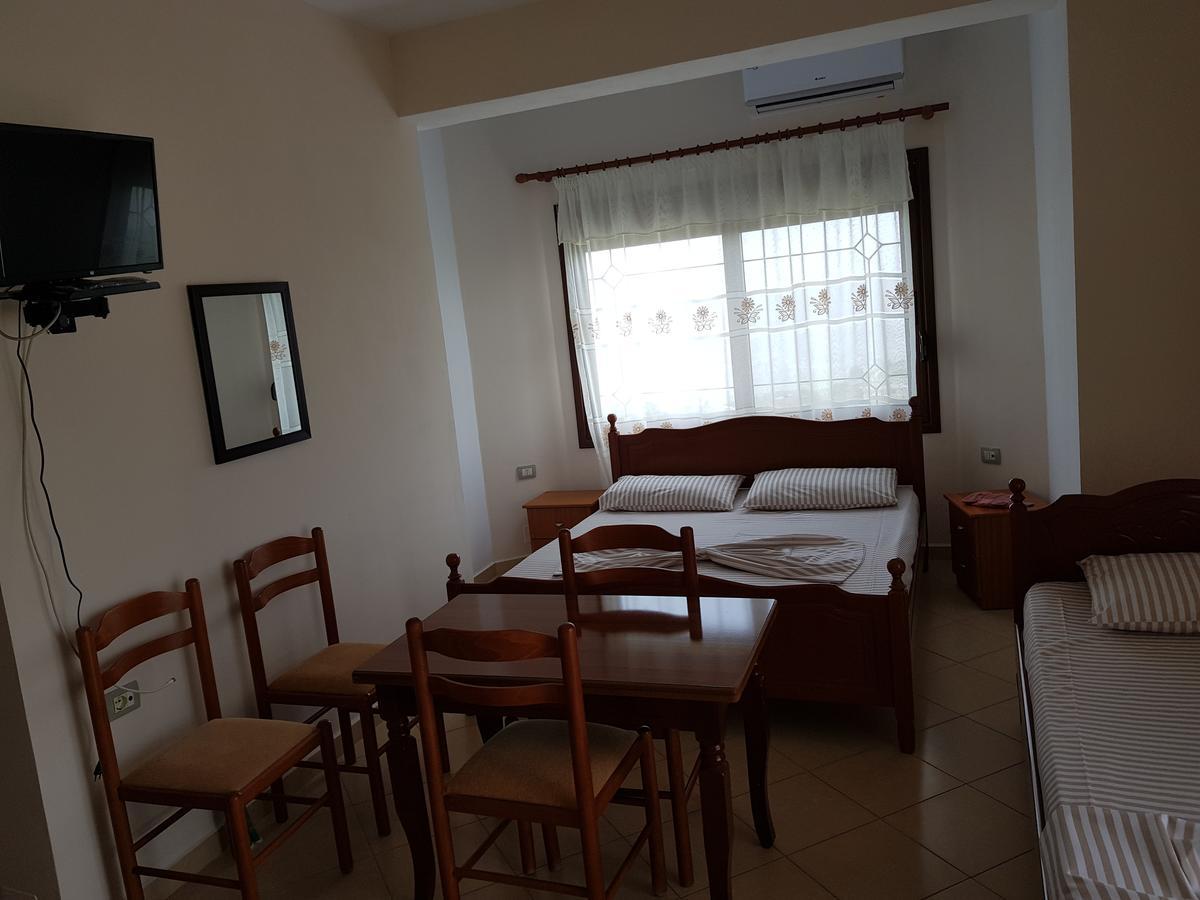 Eglent'S Tourist House Ξενοδοχείο Σαράντα Εξωτερικό φωτογραφία